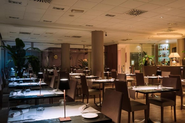 Aemilia Hotel Bologna image 10