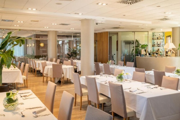 Aemilia Hotel Bologna image 15