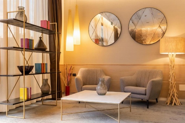 Aemilia Hotel Bologna image 9